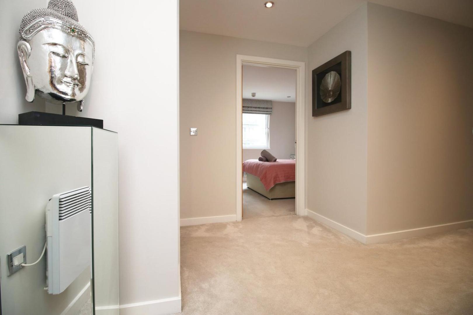 Perfect Getaway In Cardiff Marina Apartment Ngoại thất bức ảnh