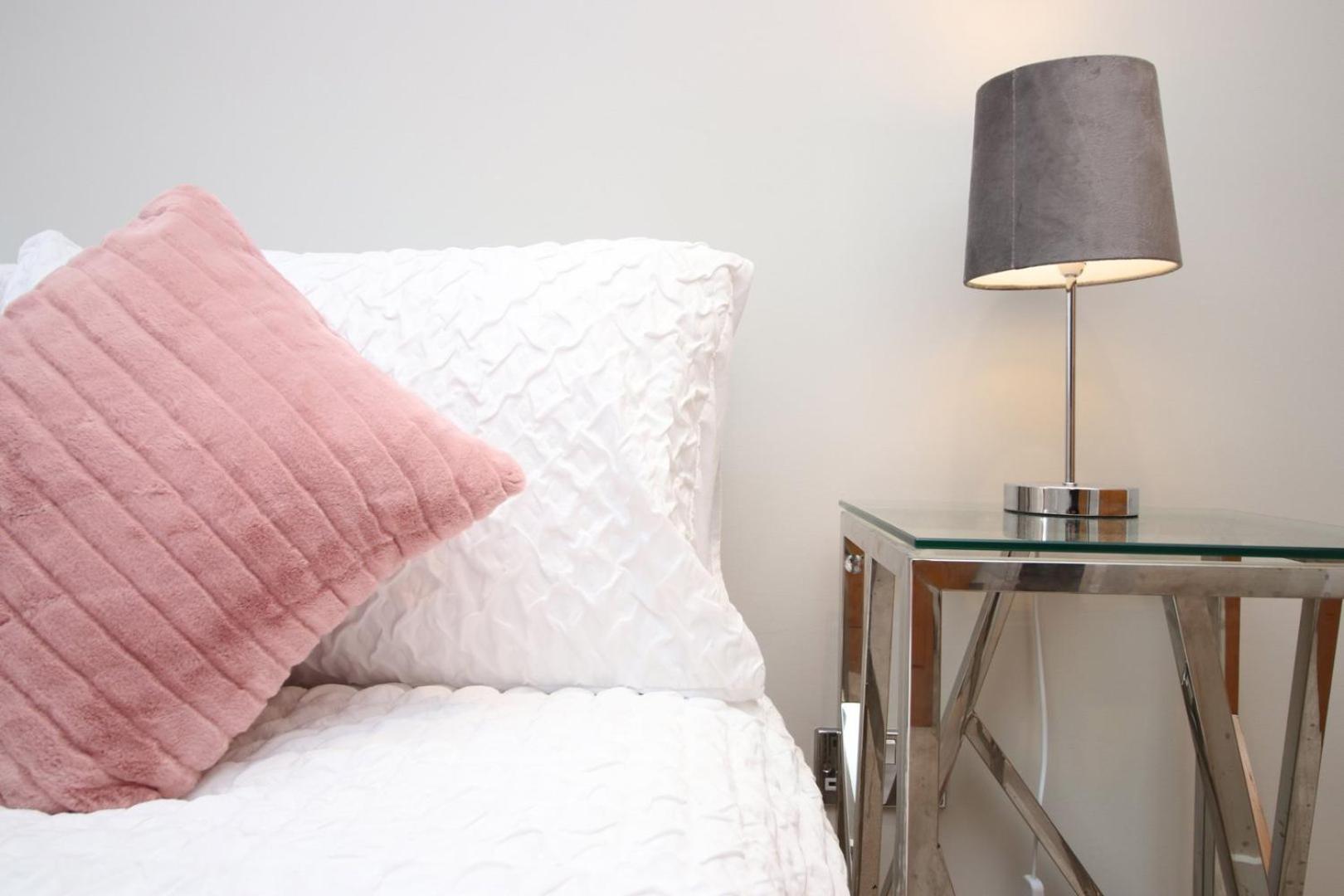 Perfect Getaway In Cardiff Marina Apartment Ngoại thất bức ảnh