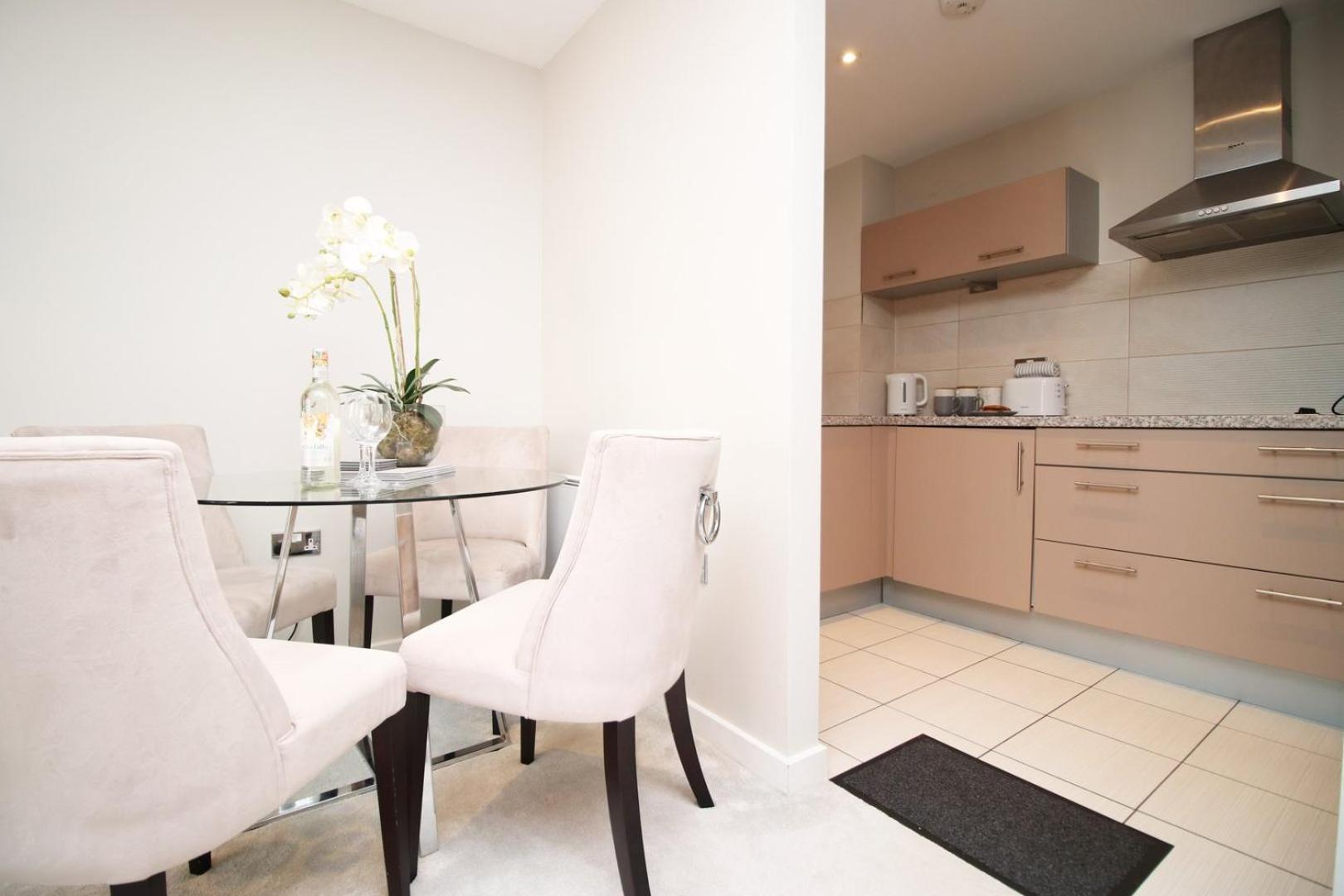 Perfect Getaway In Cardiff Marina Apartment Ngoại thất bức ảnh